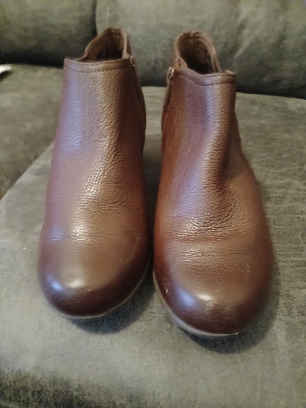 Clarks Women's Brown Leather Ankle Booties with Side Zip Size 8